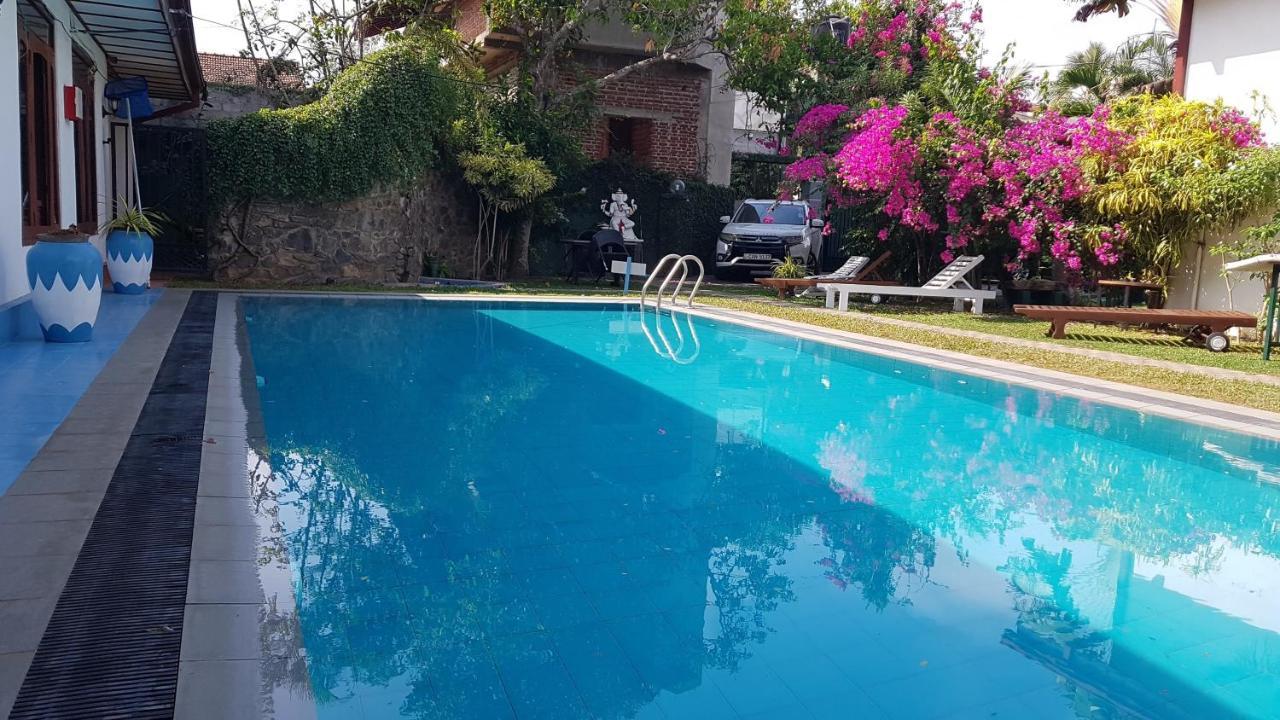 Lioni Holidays Villa เนกอมโบ ภายนอก รูปภาพ