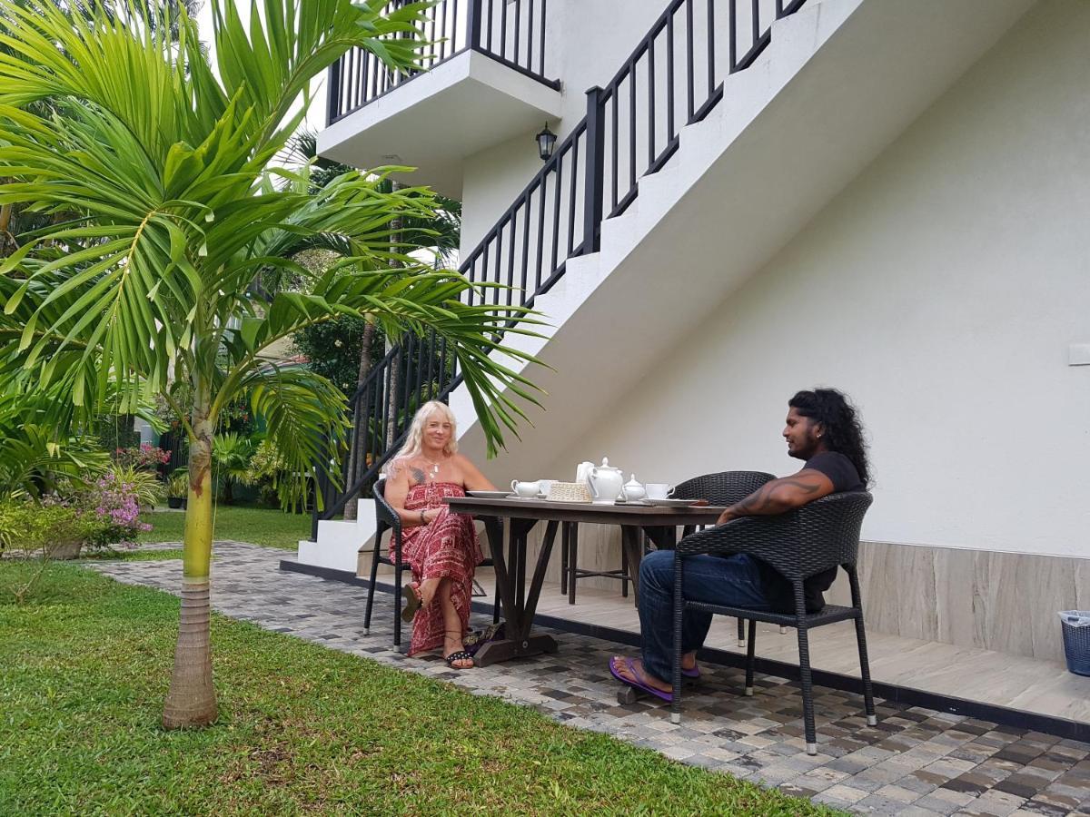Lioni Holidays Villa เนกอมโบ ภายนอก รูปภาพ