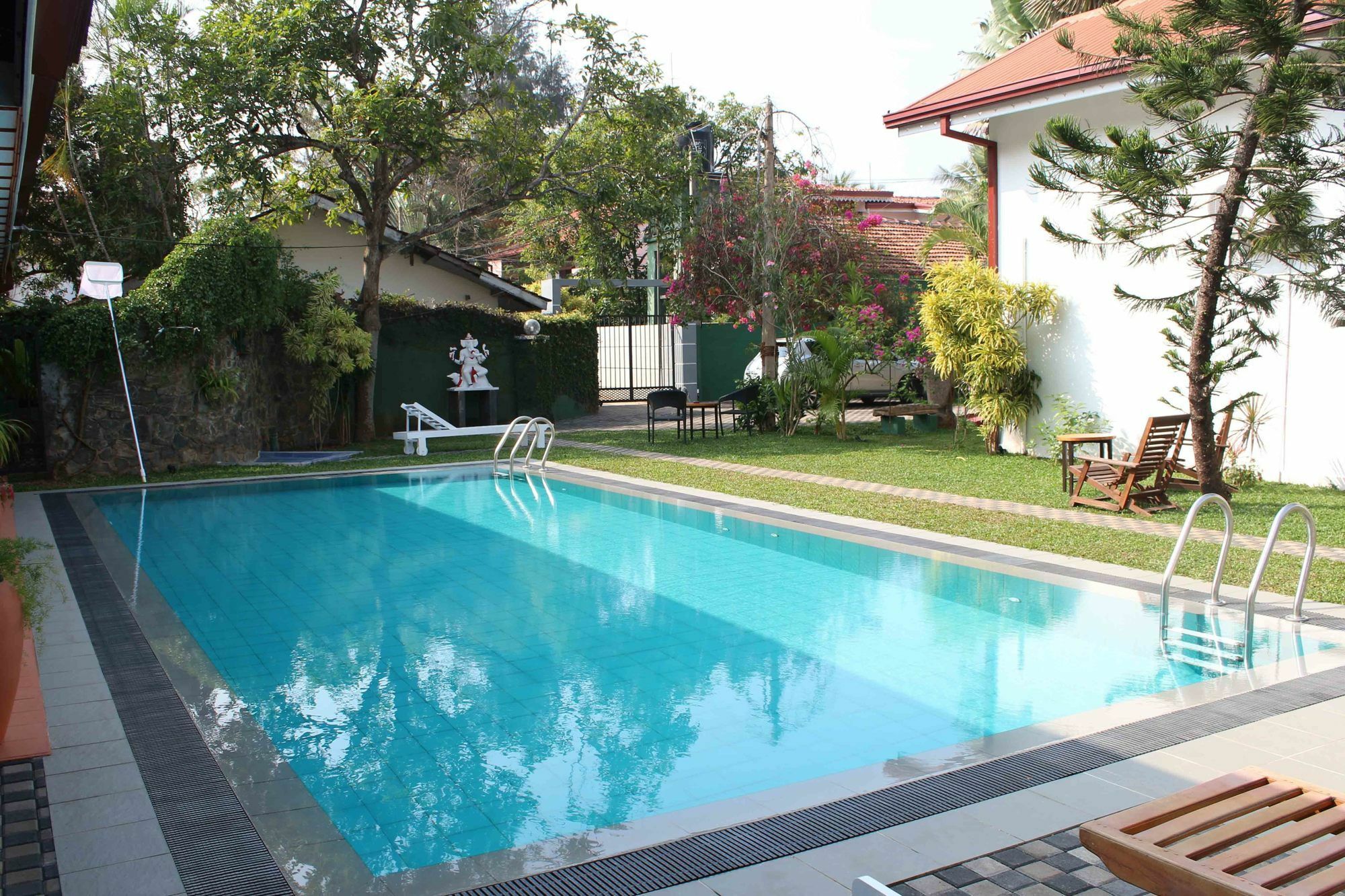 Lioni Holidays Villa เนกอมโบ ภายนอก รูปภาพ