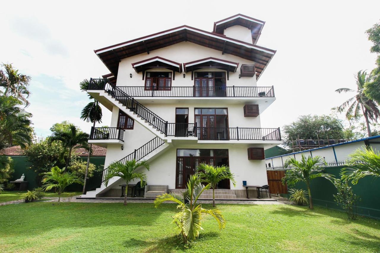 Lioni Holidays Villa เนกอมโบ ภายนอก รูปภาพ